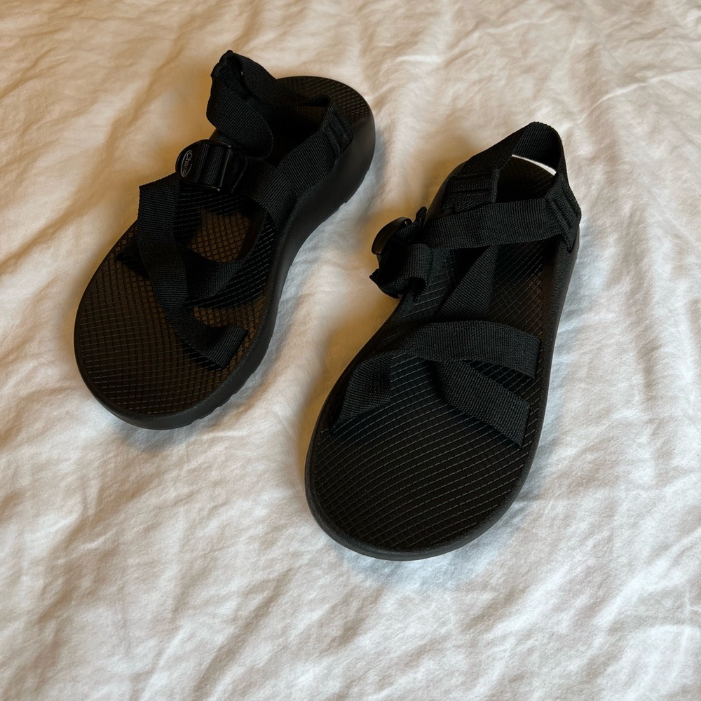 Mens chacos